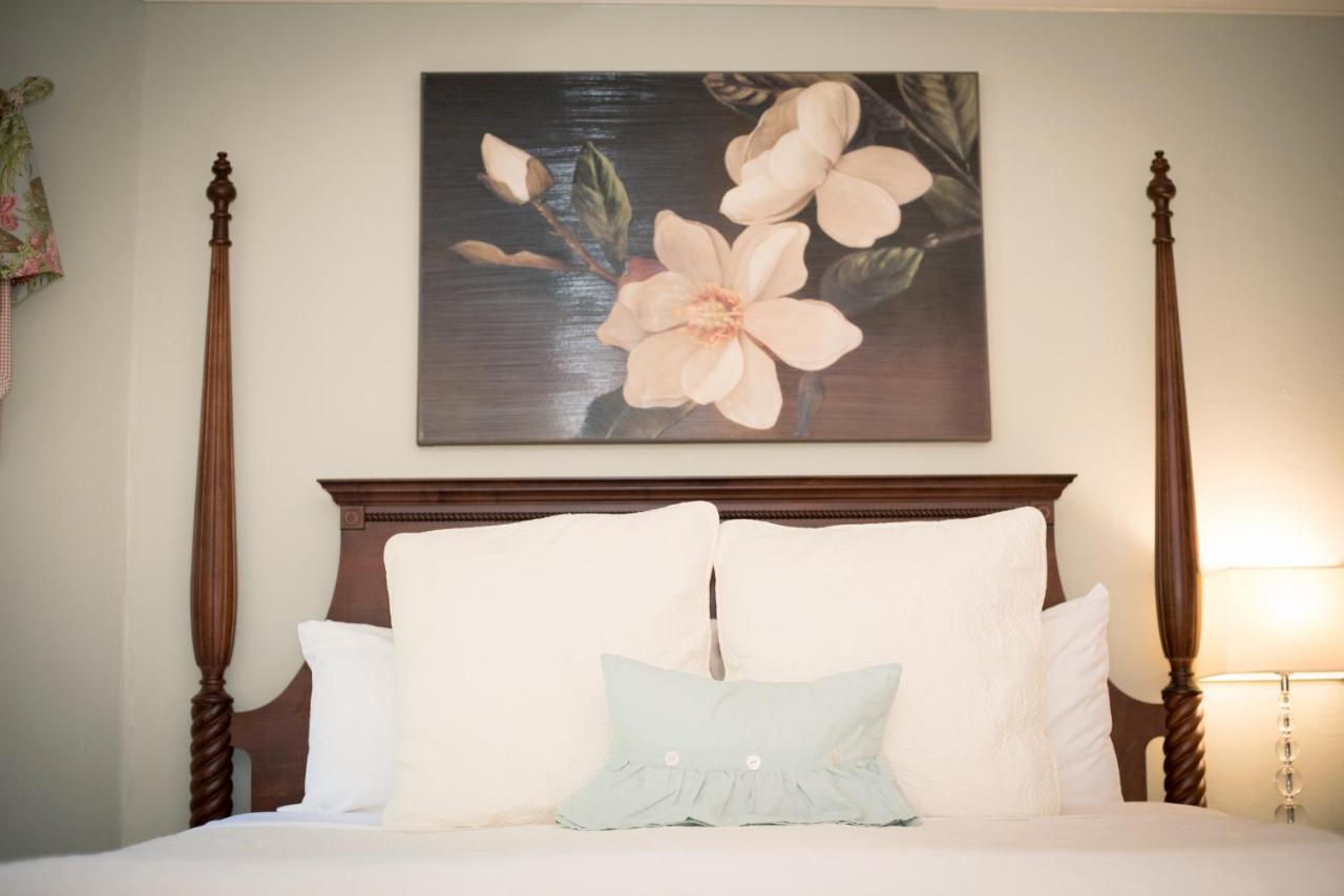 Pinecrest Bed & Breakfast Asheville Bagian luar foto