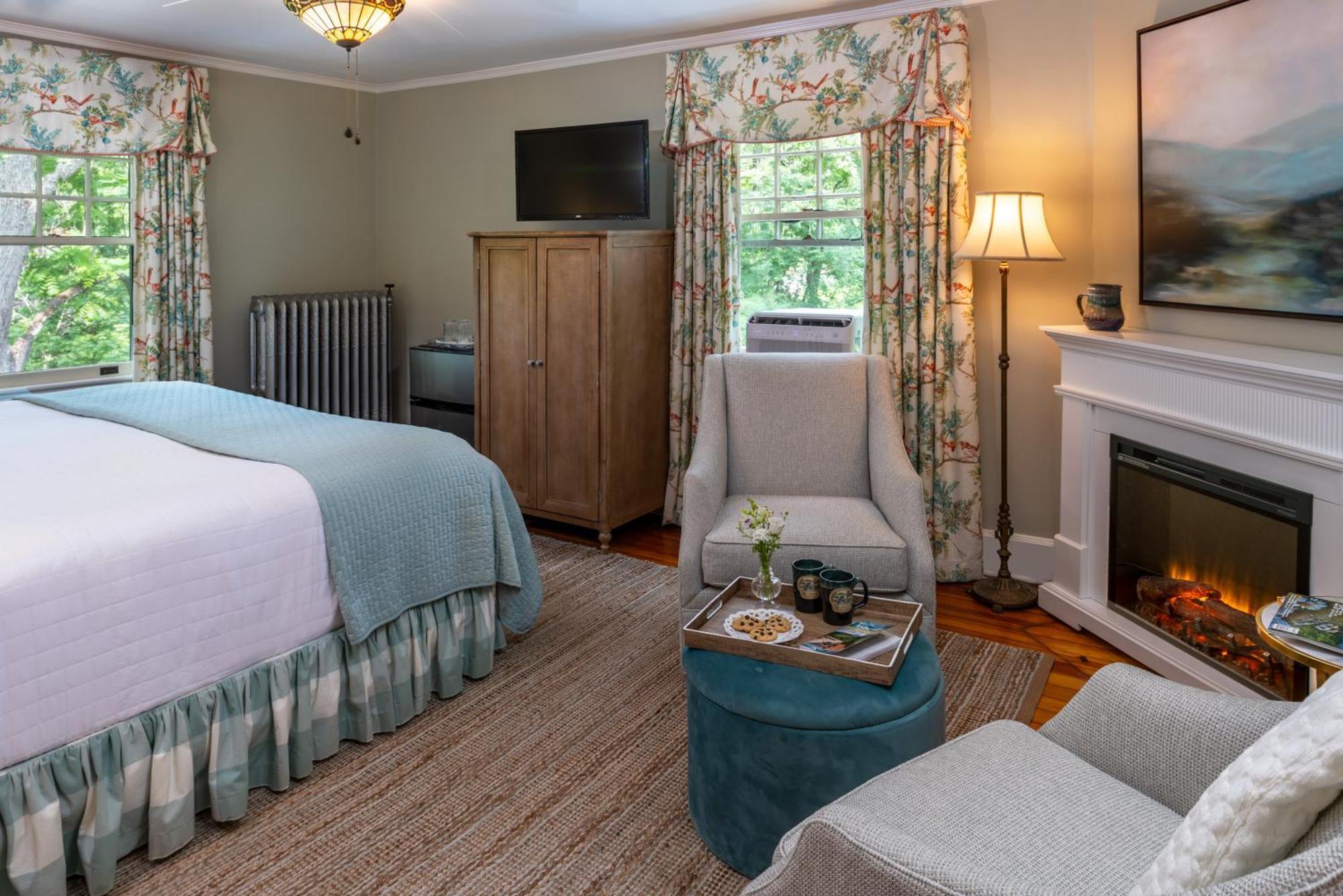 Pinecrest Bed & Breakfast Asheville Bagian luar foto