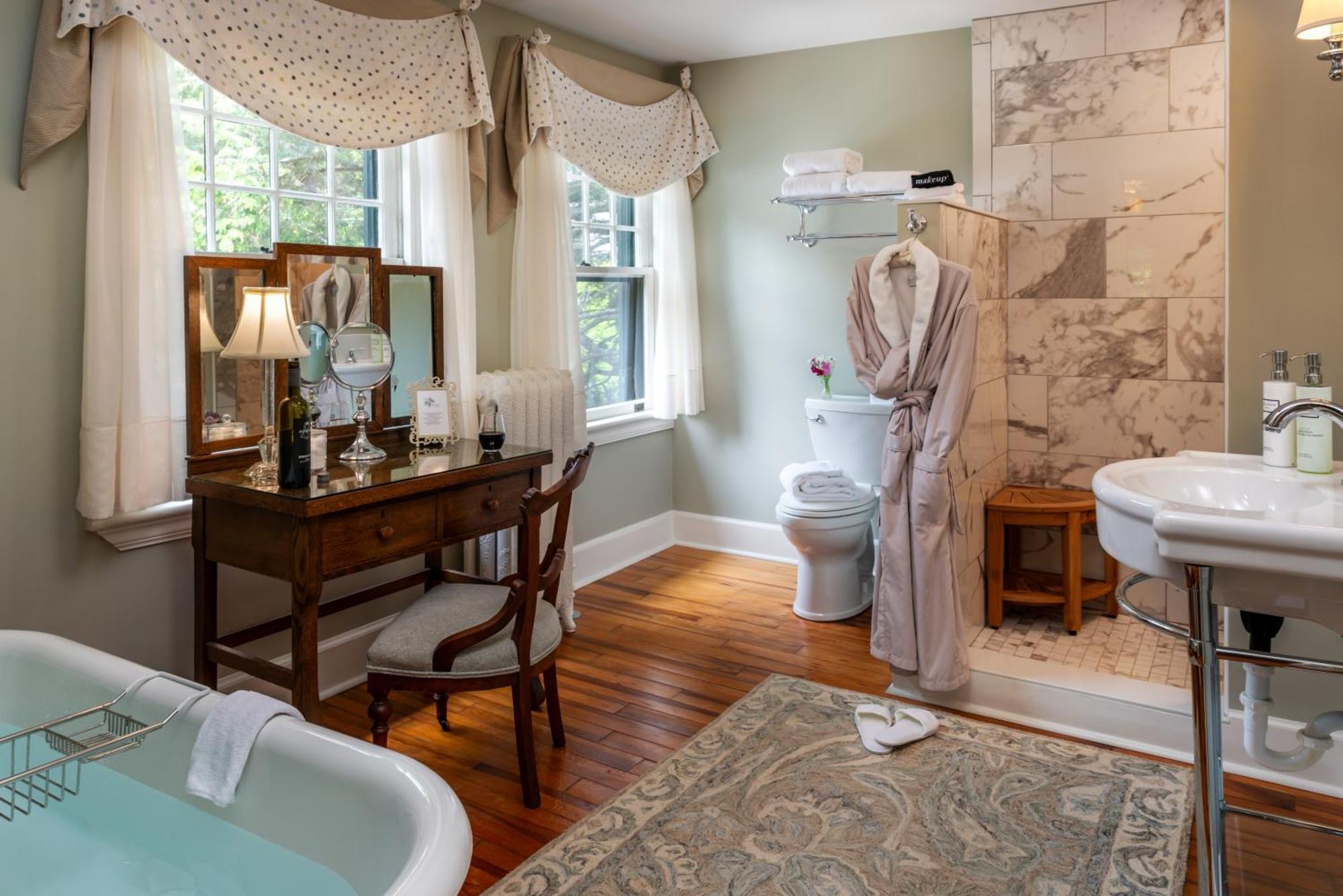 Pinecrest Bed & Breakfast Asheville Bagian luar foto