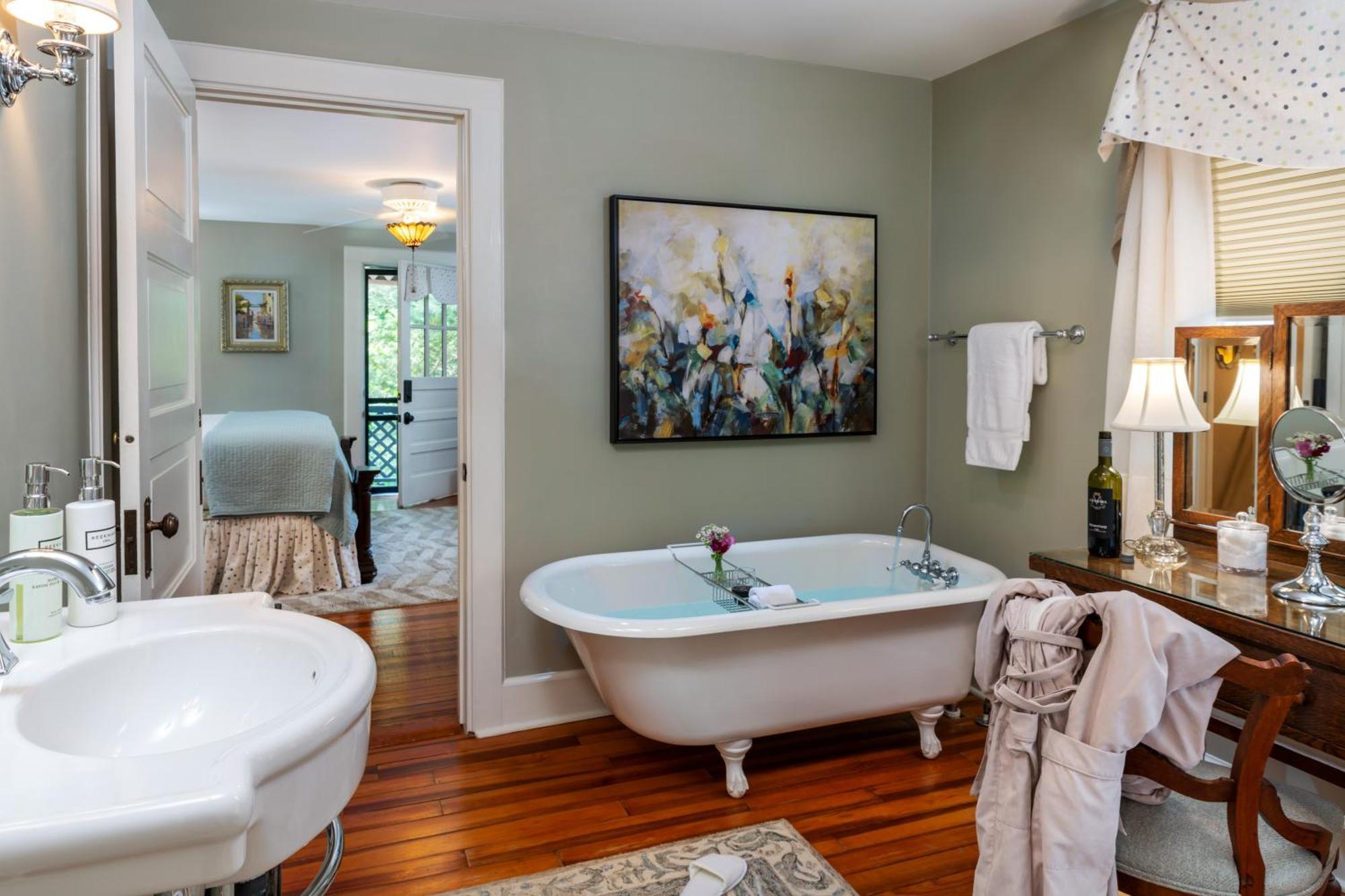 Pinecrest Bed & Breakfast Asheville Bagian luar foto